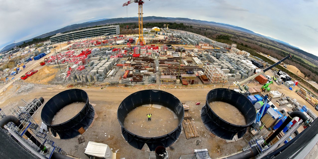 iter_heat_rejection_jose_in_funnel.jpg iter_heat_rejection_jose_in_funnel