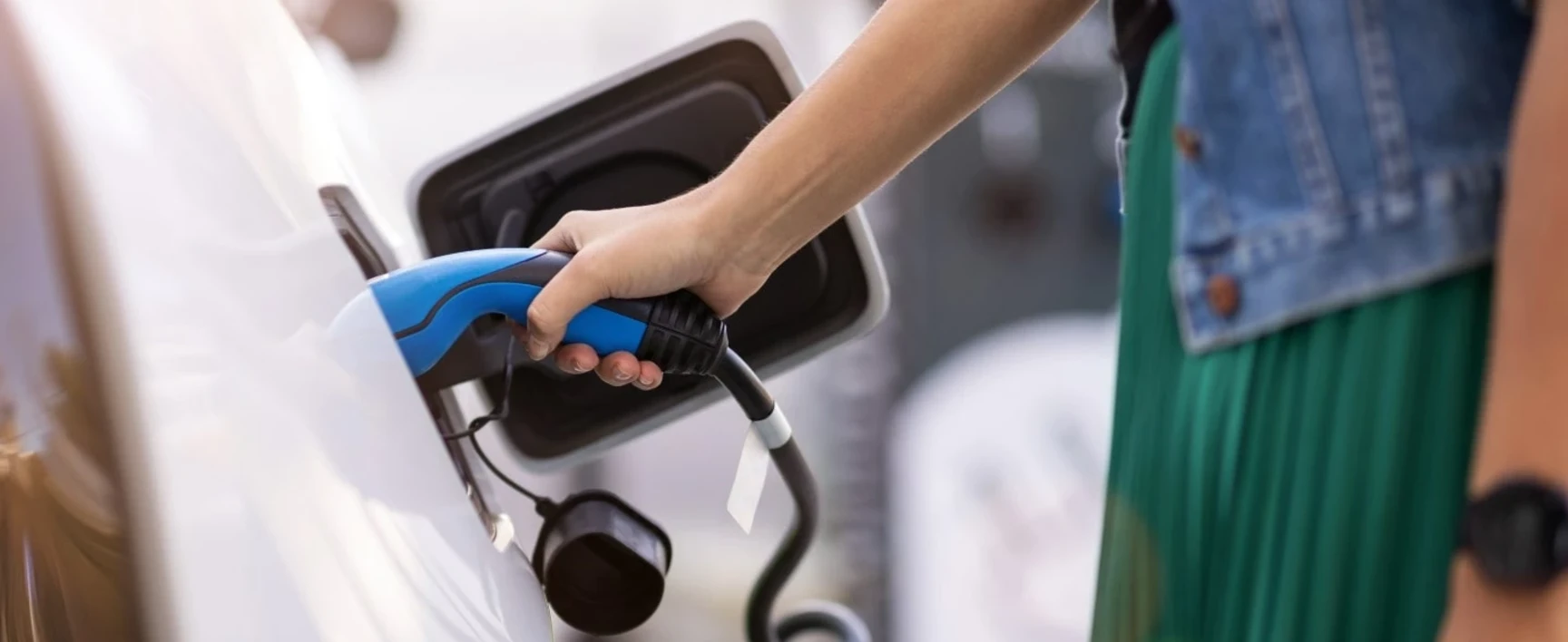 354-recharges-des-vehicules-electriques-header-image.jpg
