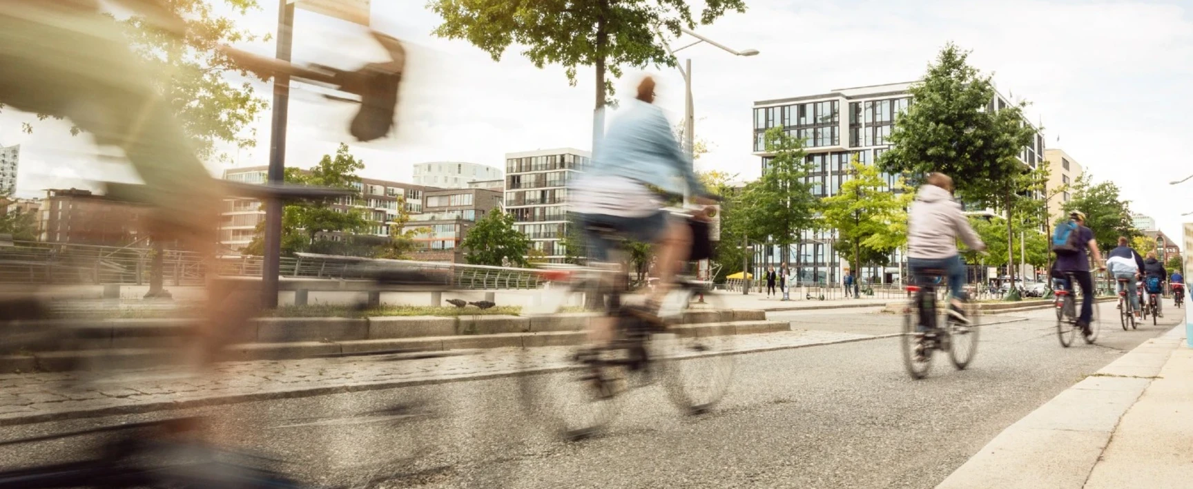 Cyclistes dans la rue