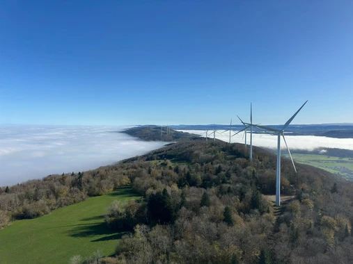 Eoliennes terrestres, en bord de mer